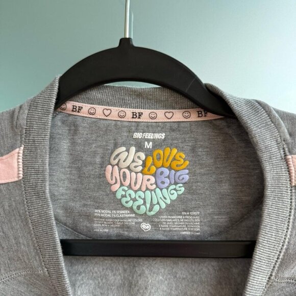 Alice Olivia Big Feelings Crewneck Sweatshirt - Picture 6 of 7